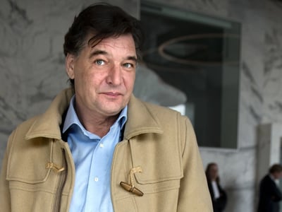 Edwin de Roy van Zuydewijn is taking RTL to court over the series Mabel & Margarita. 