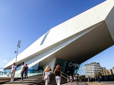 Chairman of the Supervisory Board also leaves Eye 