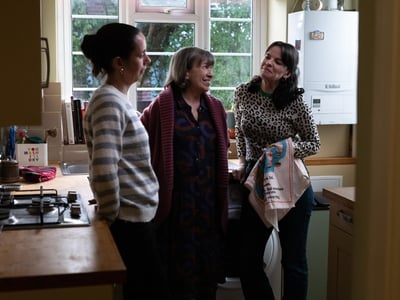 San Sebastián: Mike Leigh's 'Tender Loving Care' wins Golden Shell and Best Screenplay 