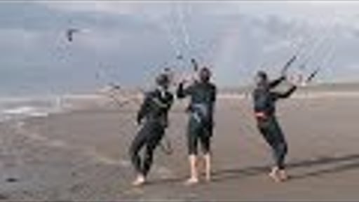 Wat doet een kitesurf vrijwilliger