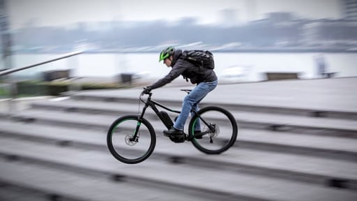 mountain E-bike, Cube