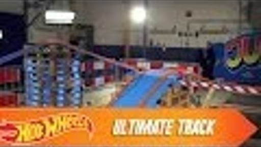 Builds the Ultimate Track | Hot Wheels
