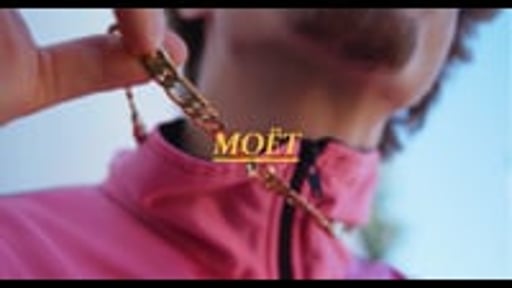MOËT - Yung Volwassen Official Musicvideo