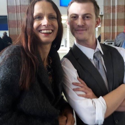 Off-scene met acteur Samuel White