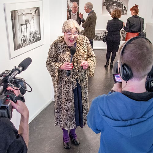 Uw presentatrice Porgje Wulk