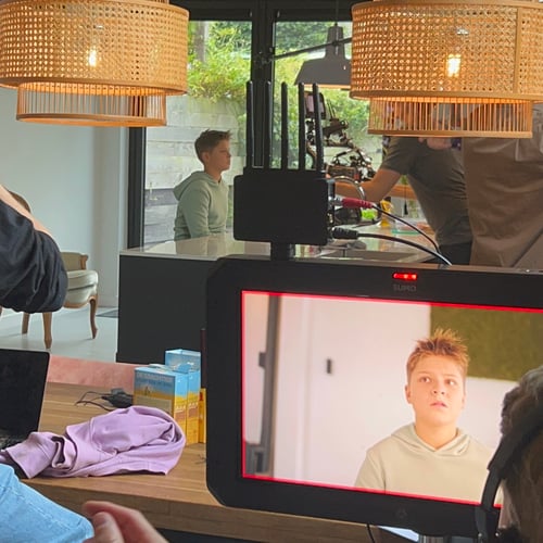 Behind The Scenes 01
