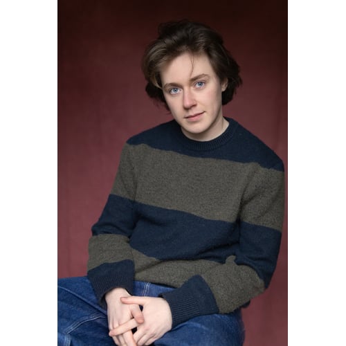 Headshot full body