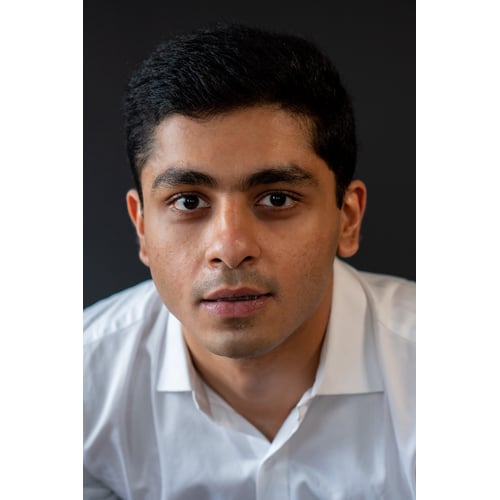 Portrait Shot (Main)