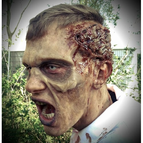 Scare actor halloween night of darkness beverwijk