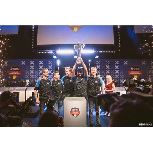 Presenteren live esports evenement [prijsuitreiking]