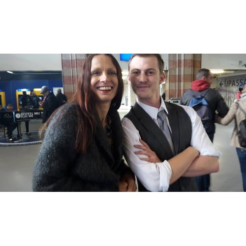 Off-scene met acteur Samuel White