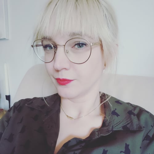 Blond 