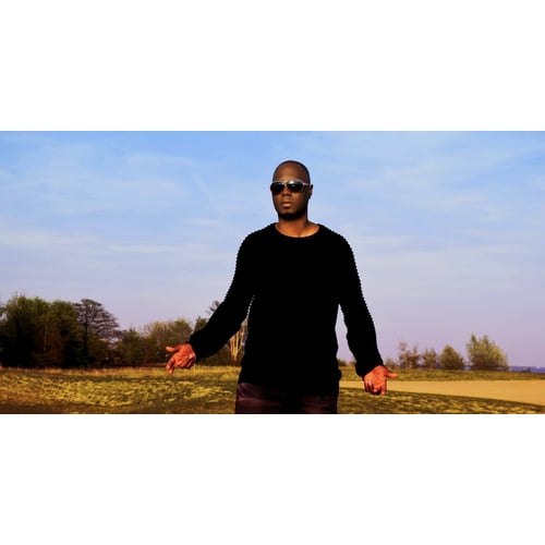 Videoclip Come a little closer - Slick Brown