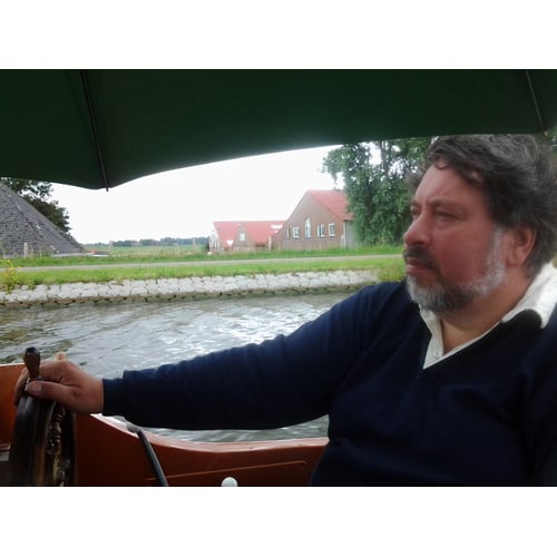 op het water