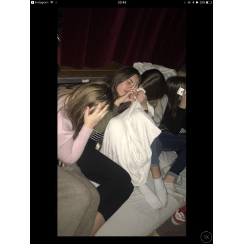 Feestjes met vriendinnen zijn altijd super gezellig!