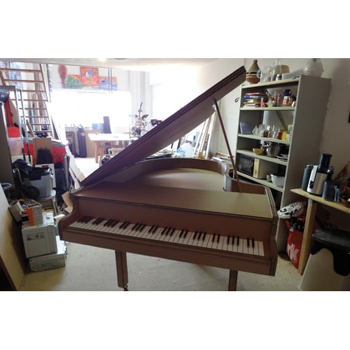 kartonnen piano