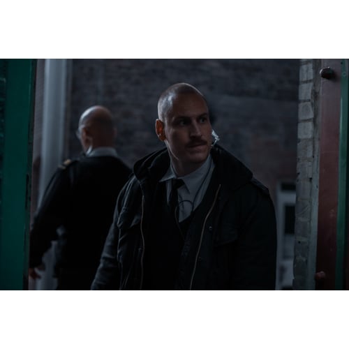 Hoofdbewaker bij Prison Escape (theater)