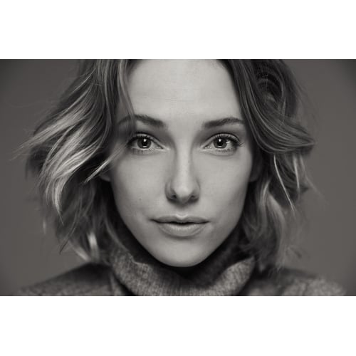 July Janssen - Actress 