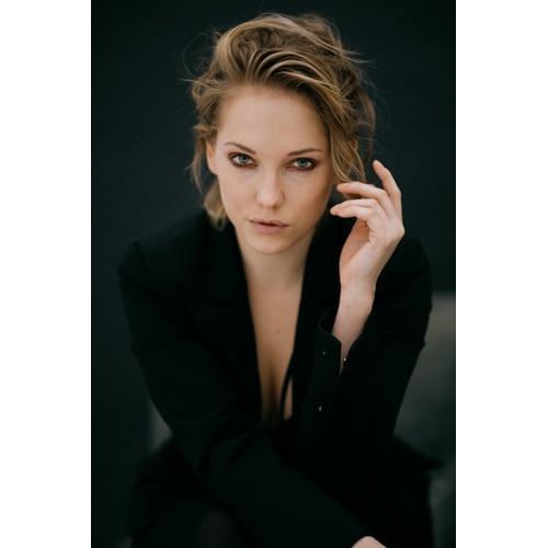 July Janssen - Actress 