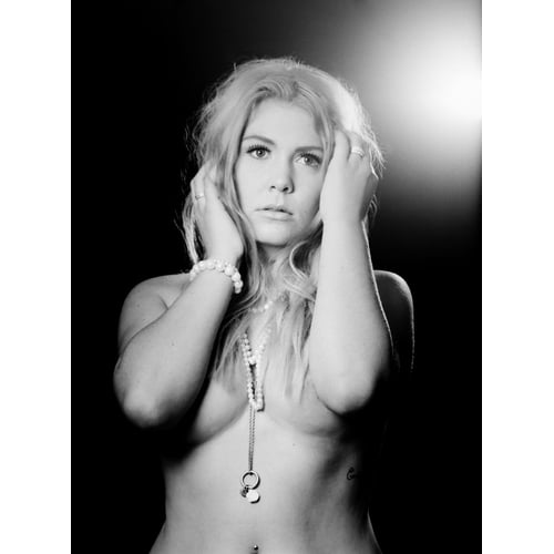 Black/White