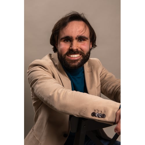 Headshot3