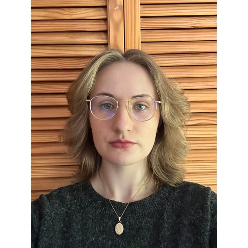 Headshot front