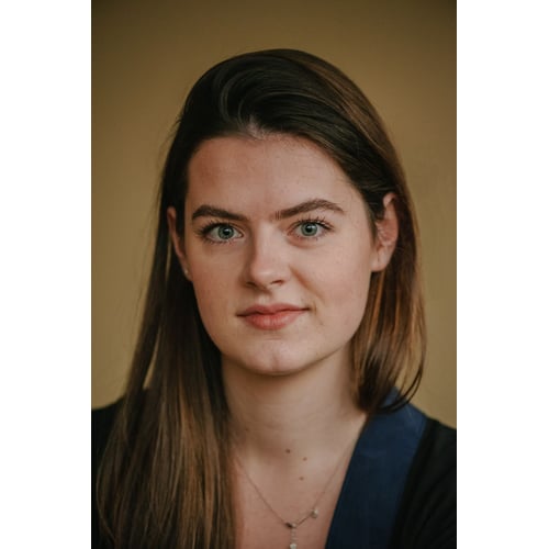 Headshot 5