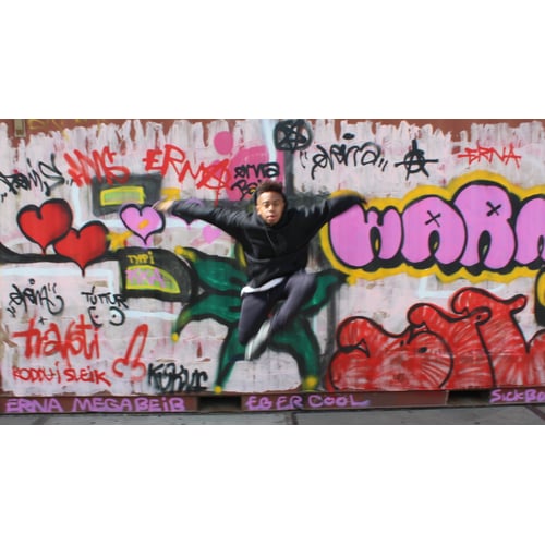 dans