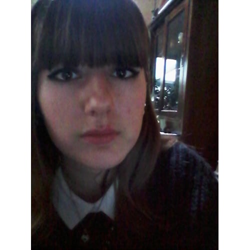 Rechte pony, oogmake-up