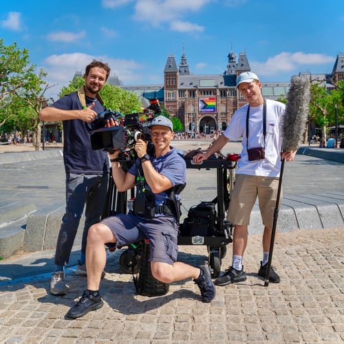 Online commercial shoot
