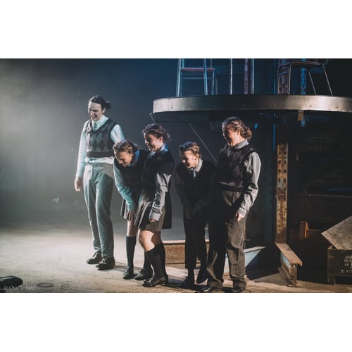 Scene tijdens stage voorstelling Enigma