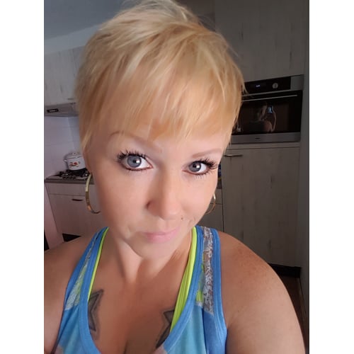 Blond