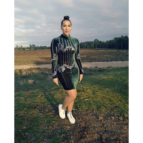 Green dress video clip shot
