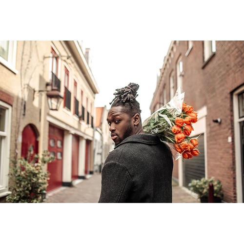 Delft on set 