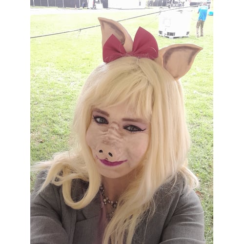 Miss Bella Bacon