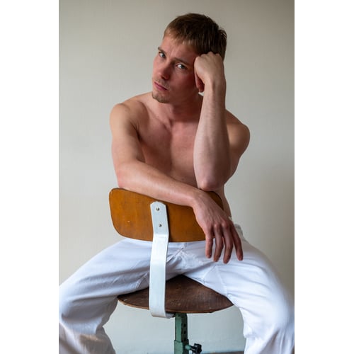 shirtless 22-08