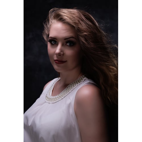 Lisa de Graaf headshot 2023