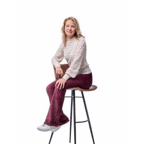 Stoel Renate van Laarhoven