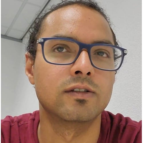 Shri Ramkumar Oedit Doebé - profiel close up. 