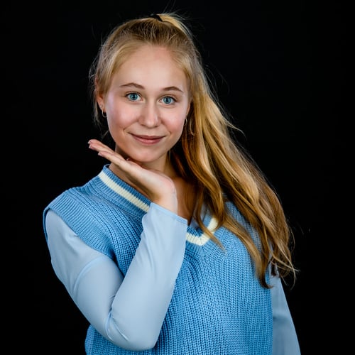 y9