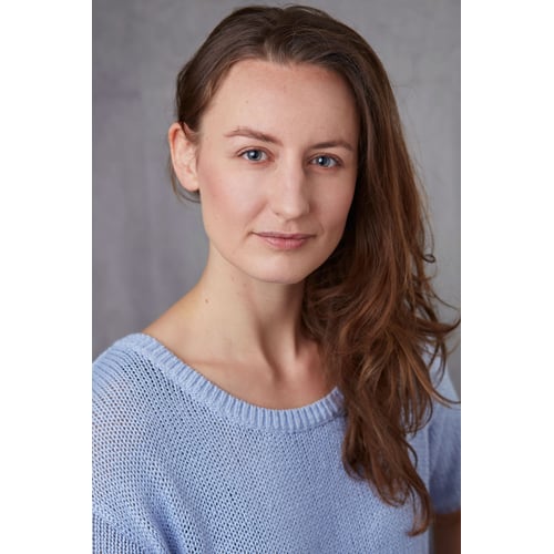 Headshot 01