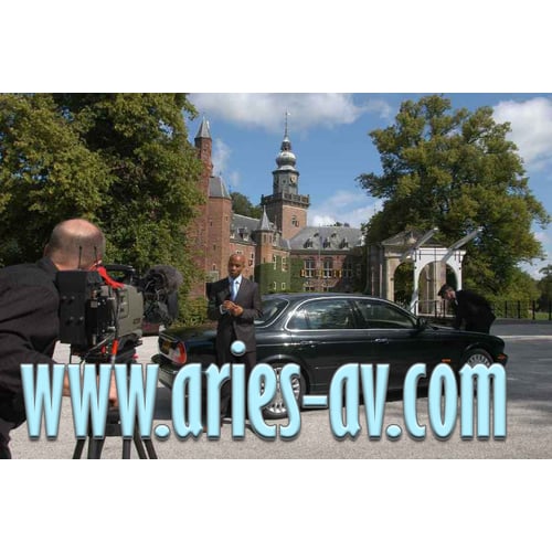 Opnamen bij Nyenrode met presentator