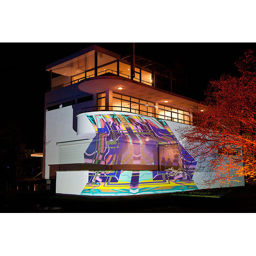 Outside LCD projection 15000 ansilumen plus