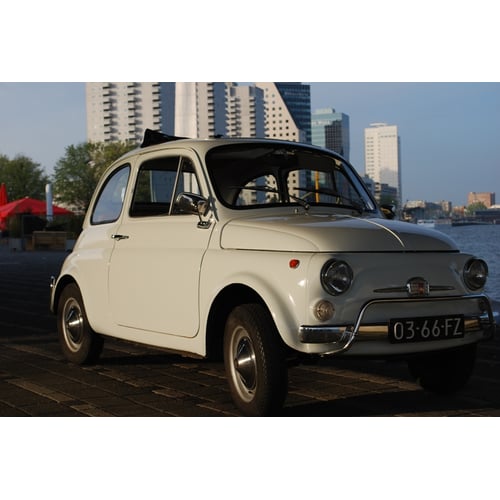 Fiat 500 - wit met rood interieur