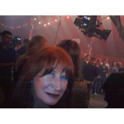 op de set