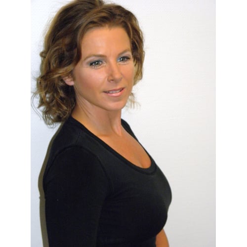 Visagiemodel Margaretha van der Vet - foto make-up - half body 3