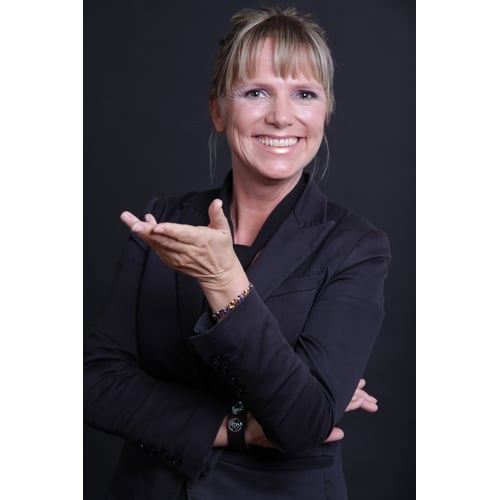 Esther zakelijk