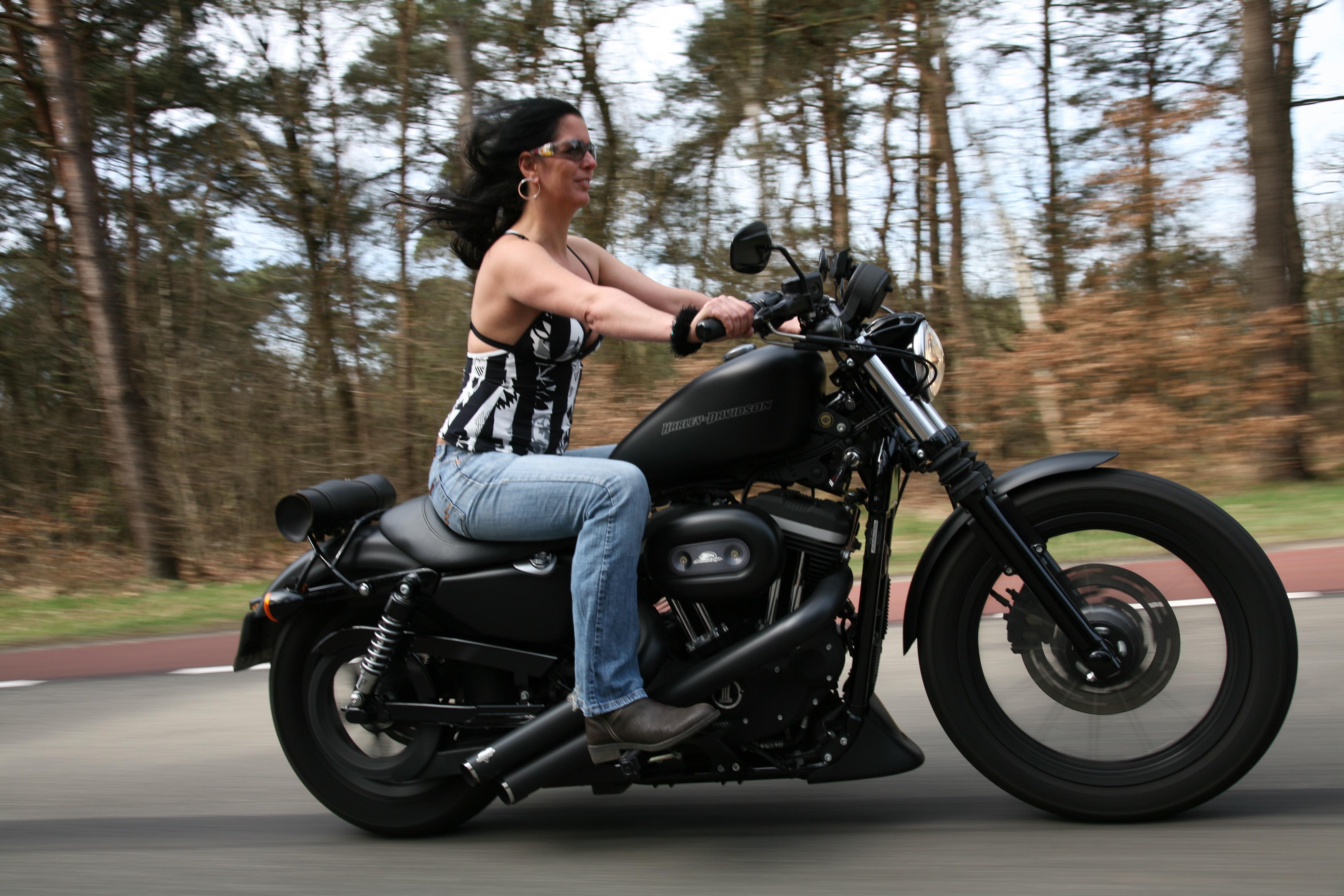 Motorrijdster 2