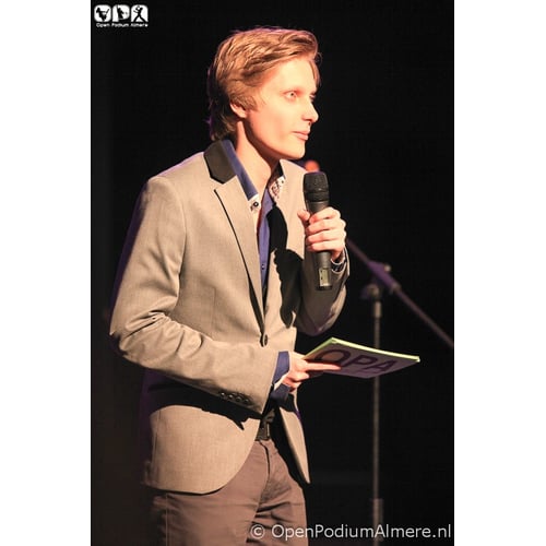 Als presentator bij Open Podium Almere