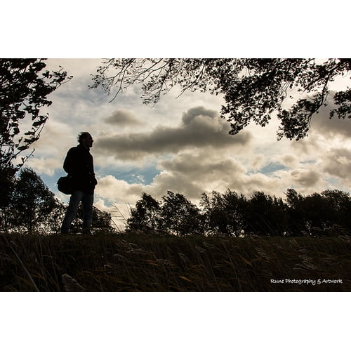 Silhouet in de wind 